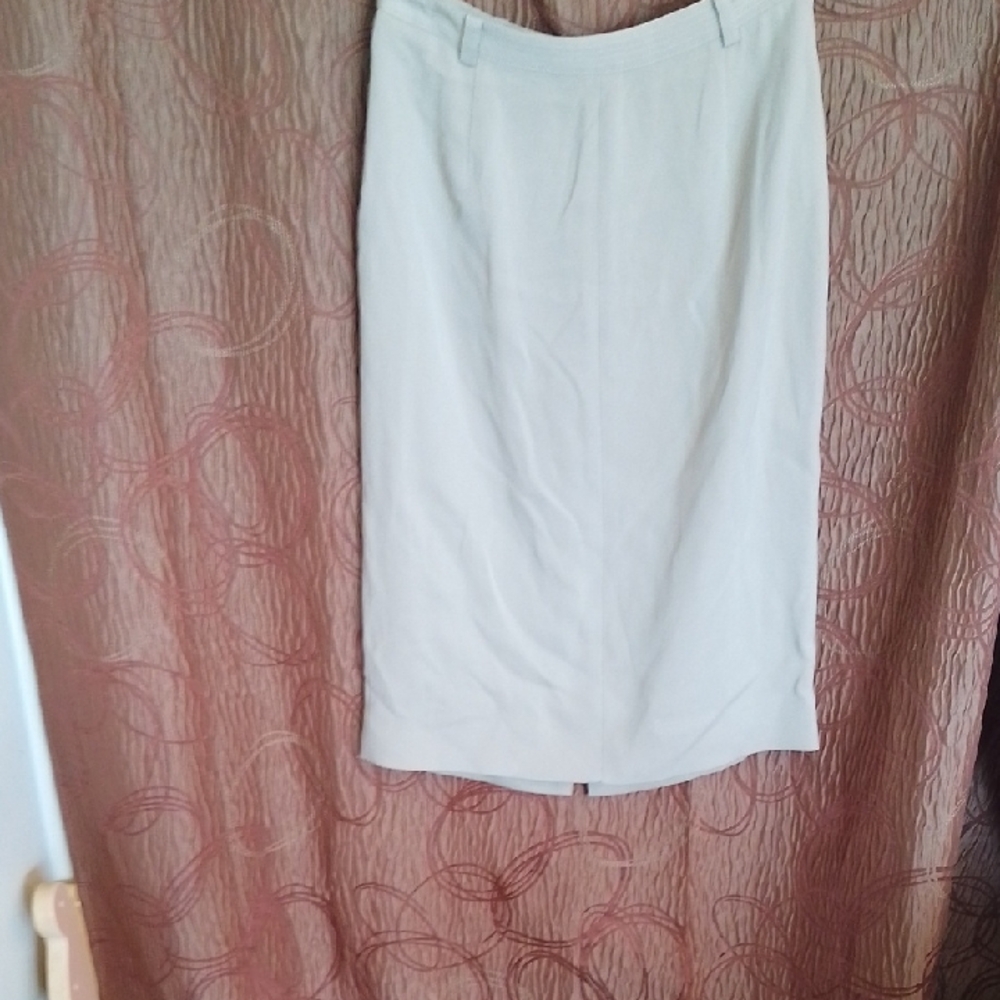 Isaac Mizrahi Cream Pencil Skirt